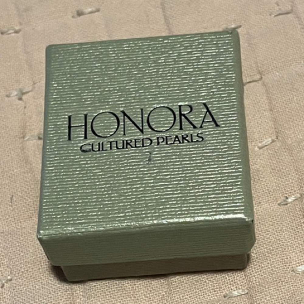 Honora Cultured Pearl Stud Earrings New in Box